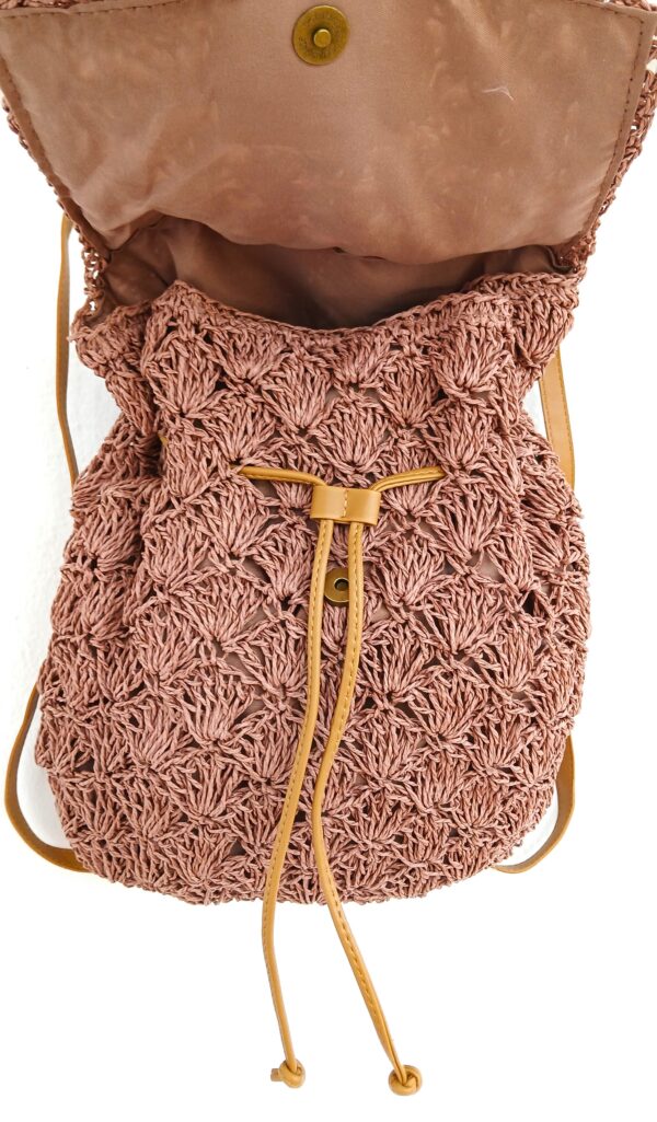 20250610_111532 Mochila de mimbre