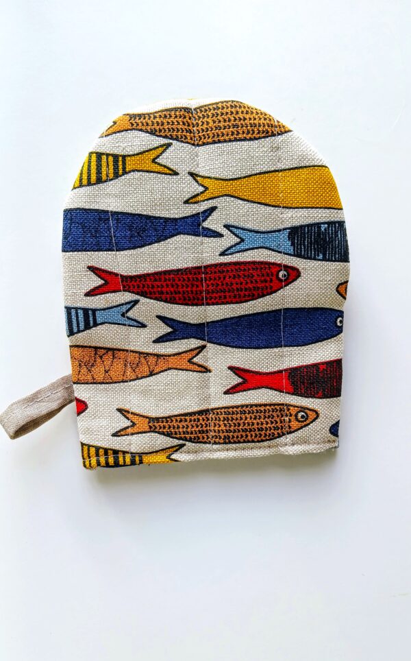 Guantes de cocina, sardina